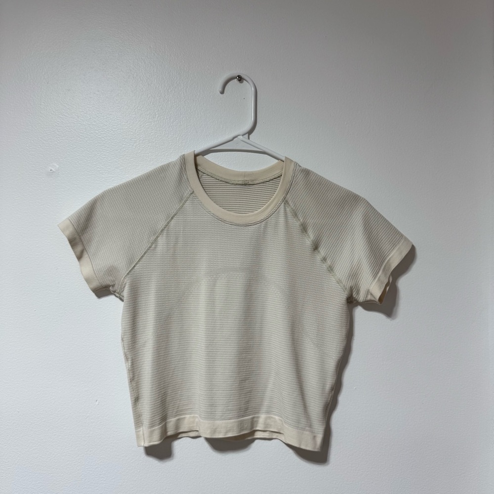 Lululemon swiftly crop short sleeve